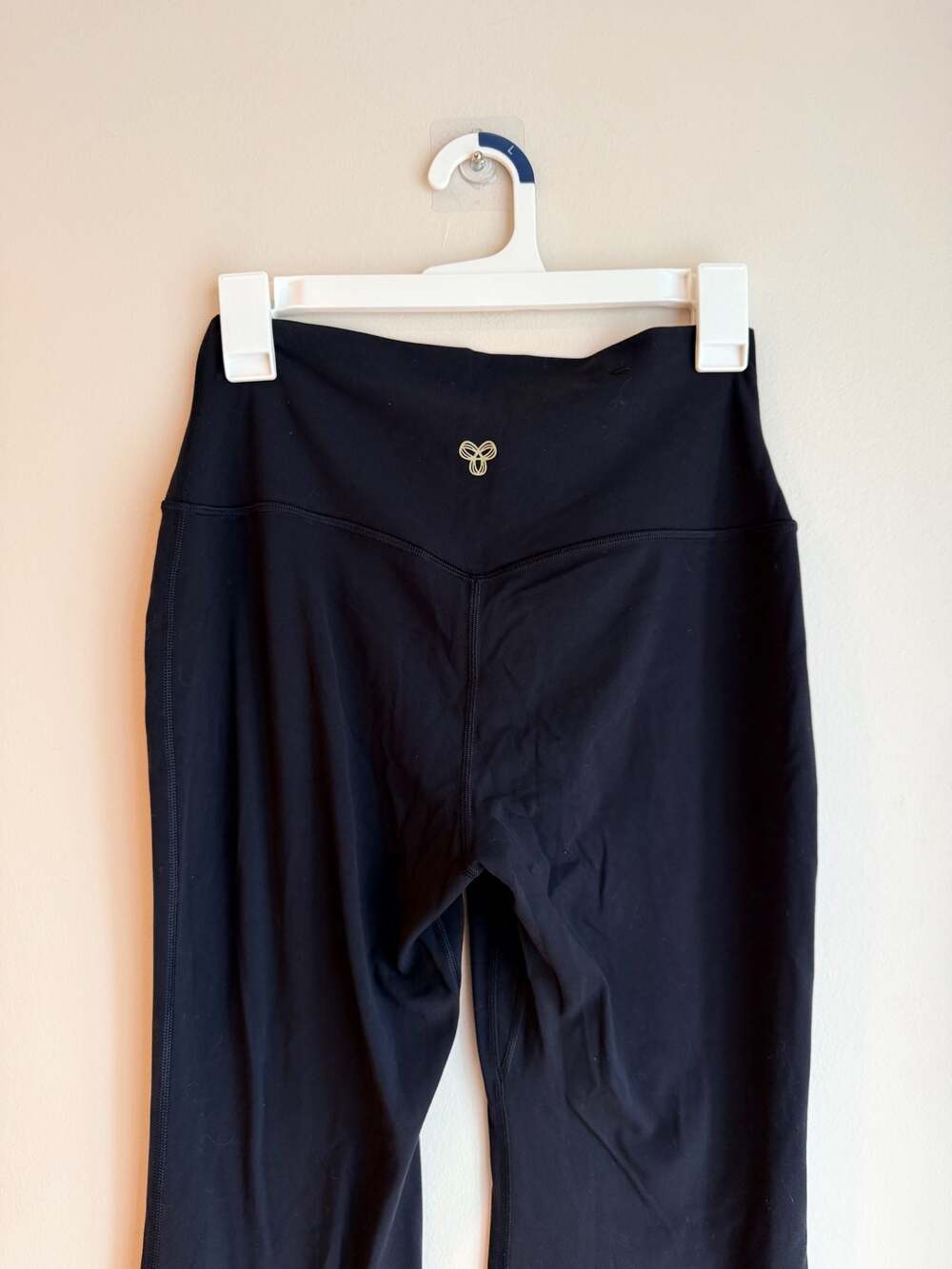 Aritzia Golden High-Rise Flare Leggings Black Size 10 - Picture 5 of 7